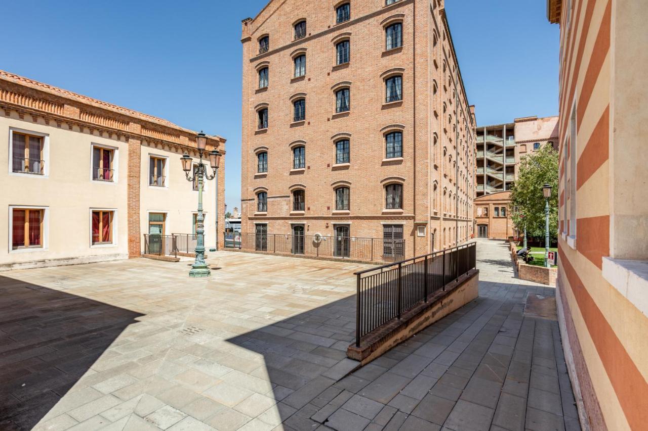 Molino Stucky Residence Suites II Veneţia Exterior foto